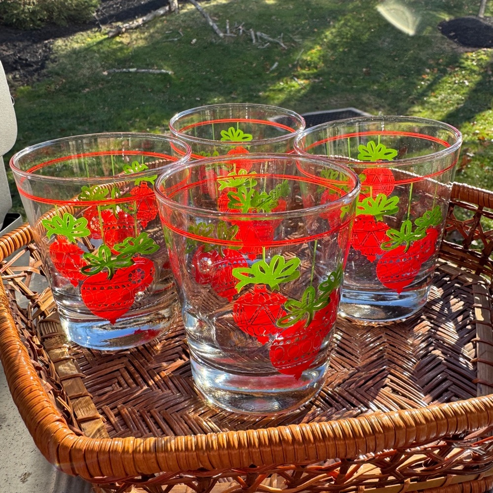 Vintage Christmas Ornament Glasses (4)
